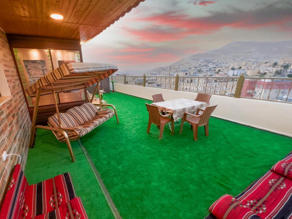 Appartement Petra Royal House à Wadi Musa Extérieur photo
