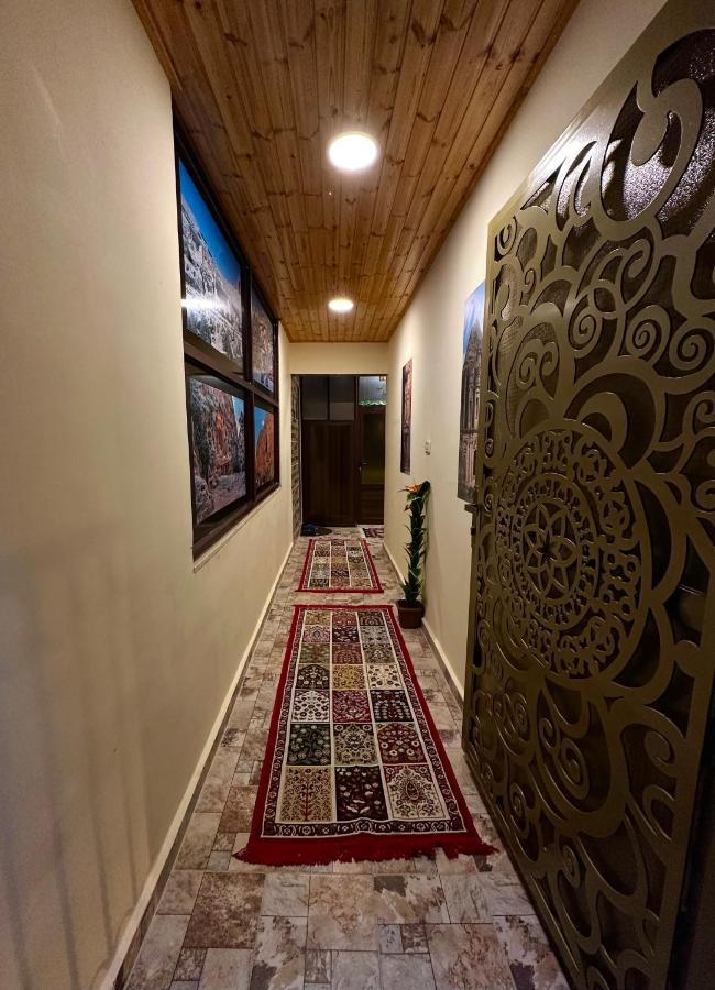 Appartement Petra Royal House à Wadi Musa Extérieur photo